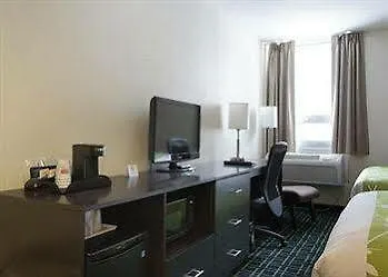 Econo Lodge Winnipeg